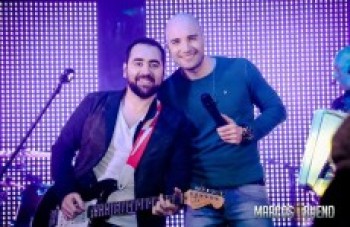 "Carros Antigos" em clima junino