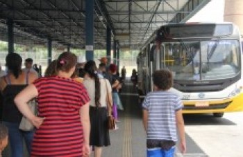Trabalhadores rodoviários declaram estado de greve