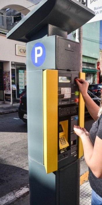 Cidade ganha mais 200 vagas de estacionamento rotativo