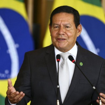 Vice-presidente: Forças Armadas não são agência ambiental