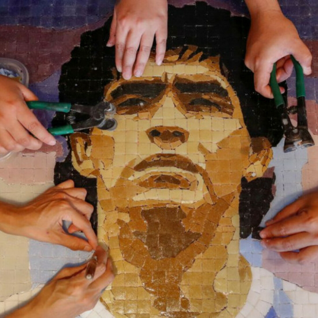 Hoje é Dia: morte de Maradona e 105 anos do samba são destaques