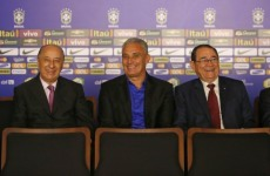 Tite é apresentado como novo técnico da seleção brasileira