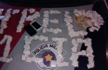 Quatro pessoas são presas por tráfico