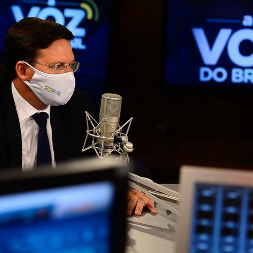 Ministro da Cidadania tira dúvidas sobre Auxílio Brasil