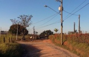 Estradas vicinais recebem luminárias