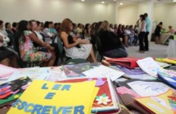 Ferraz dá capacitação a professores