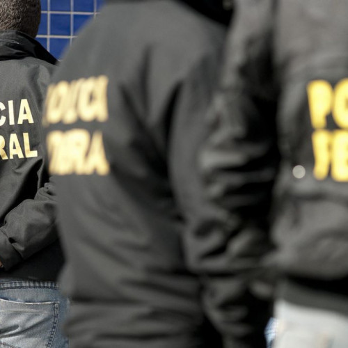 PF combate fraudes na comercialização de caminhonetes em Manaus