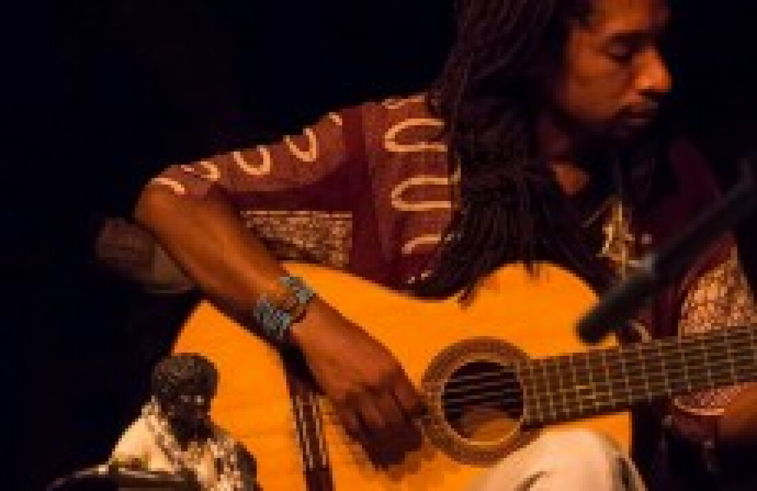 Grupo Runsó mergulha na cultura africana em sua arte