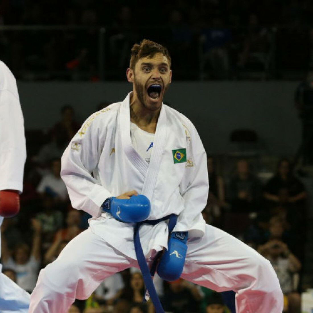 Douglas Brose vai à final do Mundial de Karatê e pode ser tricampeão