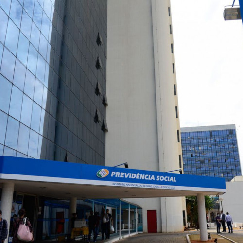 INSS: 95 mil beneficiários têm até sexta para agendar perícia médica