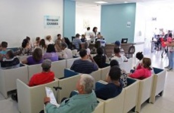 Mogi faz balanço do Hospital Municipal ao secretário Uip