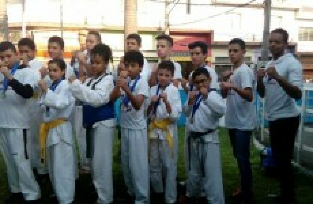 Taekwondo Maninho conquista 24 medalhas