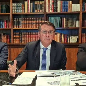 Presidente diz que governo vai prorrogar desoneração da folha