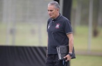 Tite quer 'criatividade' do clube para achar reforços