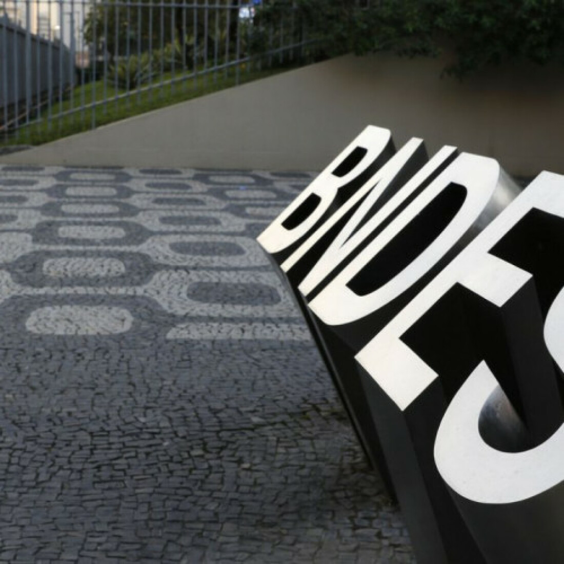 Lucro acumulado no ano pelo BNDES é 93% superior a 2020