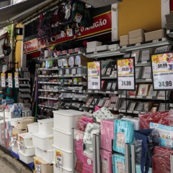 IBGE: Vendas no comércio têm redução de 1,3% em setembro