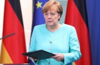 Merkel diz que Reino Unido deve iniciar desligamento