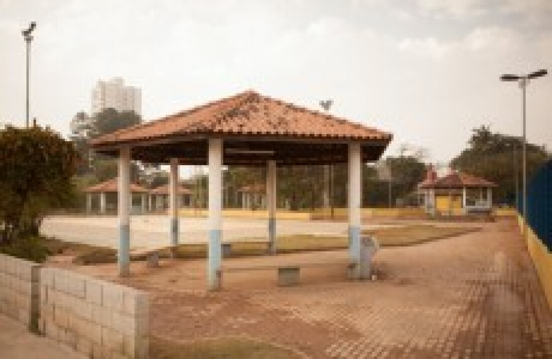 Poa revitaliza espaço para prática esportiva