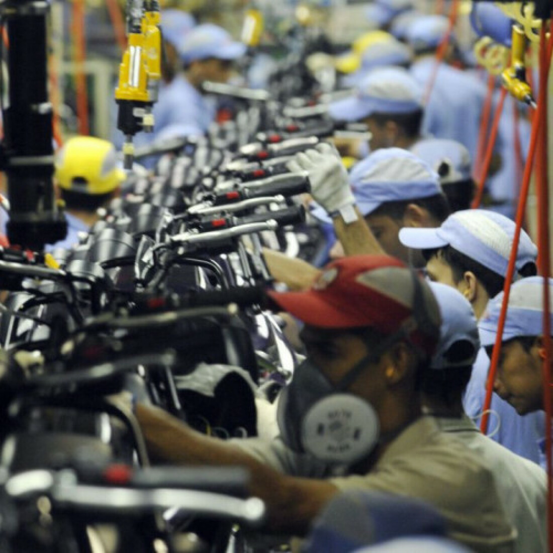 Produção Industrial recua em nove dos 15 locais pesquisados, diz IBGE