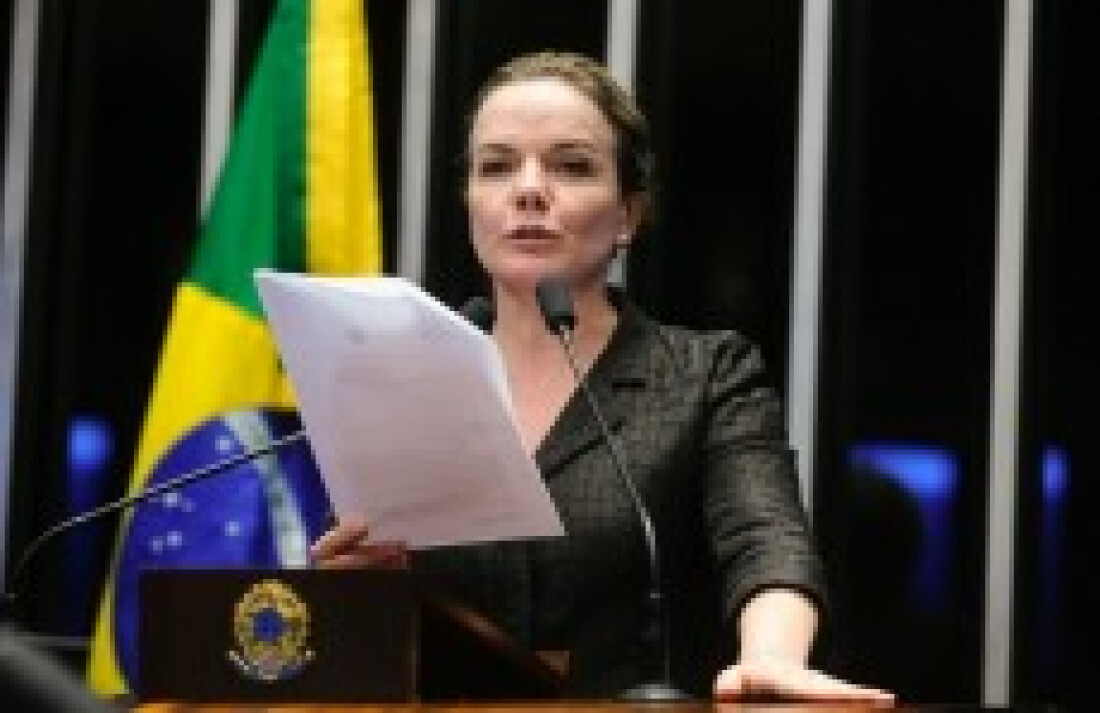 Gleisi defende marido Paulo Bernardo