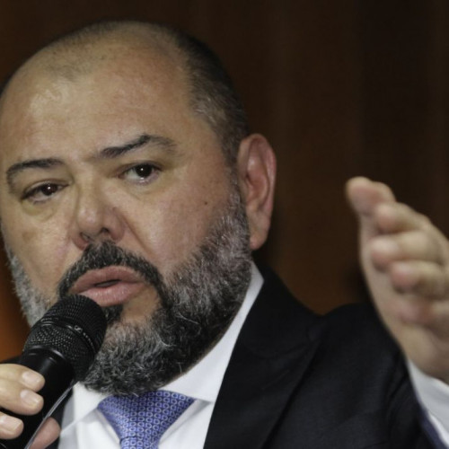 Novo presidente do INSS toma posse