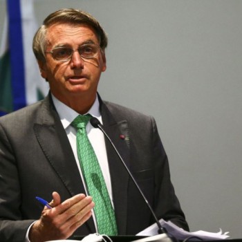 Presidente edita decreto que regulamenta o Auxílio Brasil