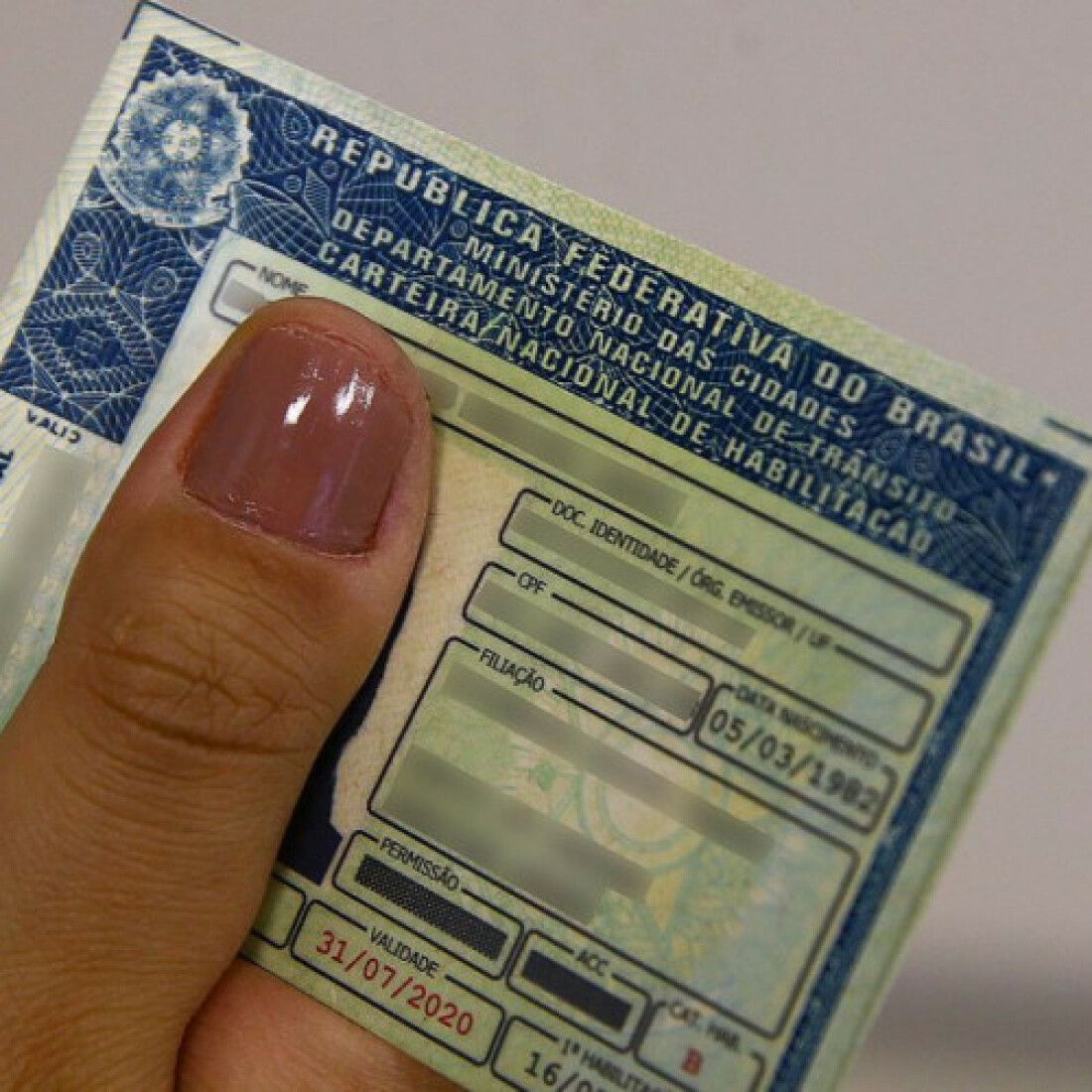Motoristas com CNH vencida devem cumprir novos prazos para renovação
