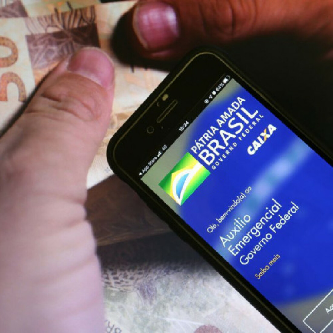 Trabalhadores nascidos em maio podem sacar auxílio emergencial
