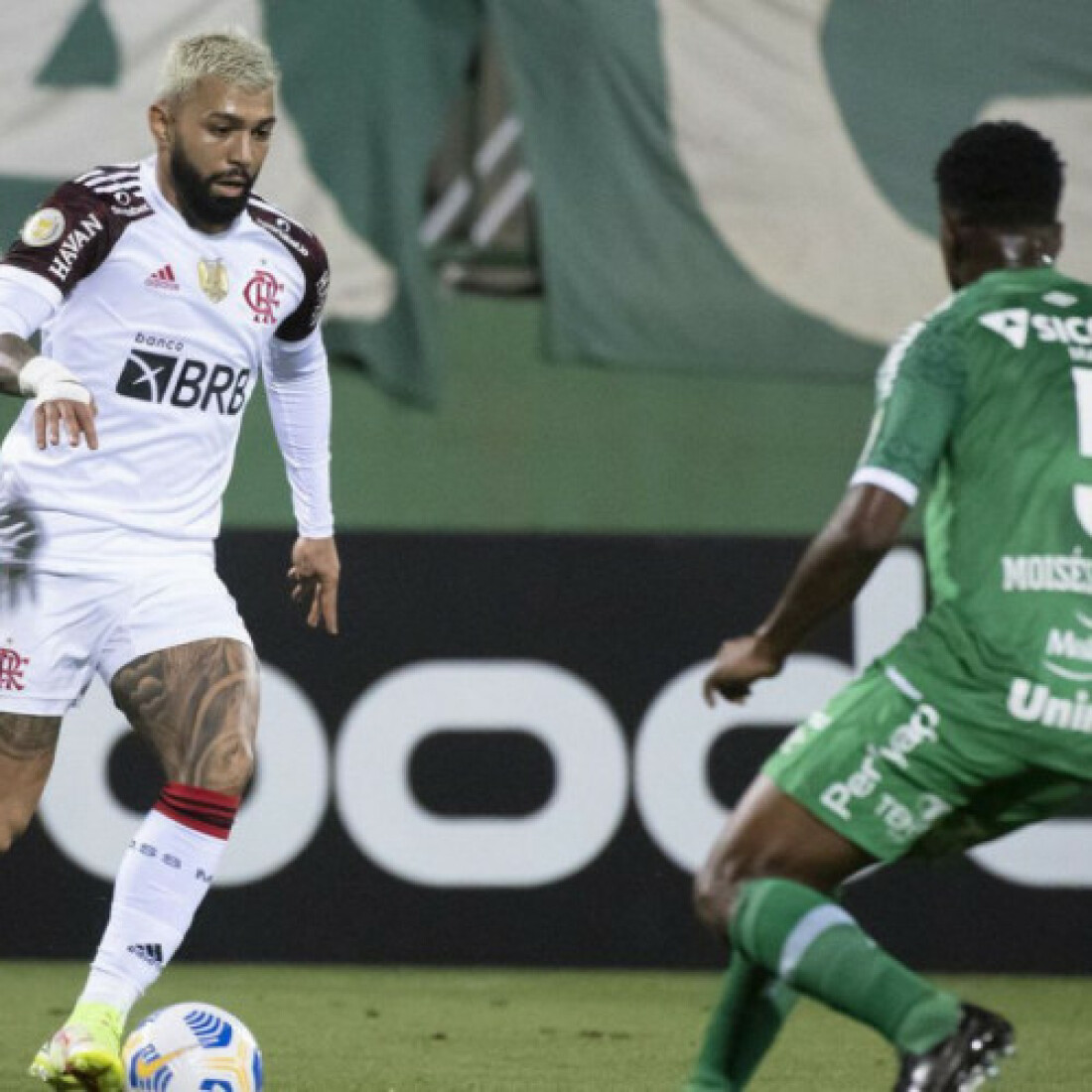Flamengo não passa de empate com a Chapecoense no Brasileiro