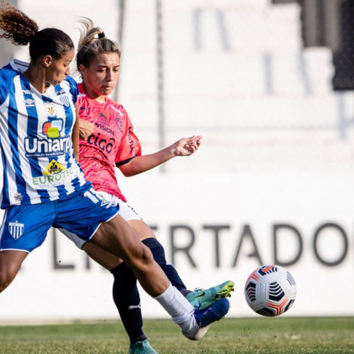 Avaí/Kindermann vence e avança às quartas da Libertadores Feminina