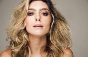 Juliana Schalch estará na nova série da Record
