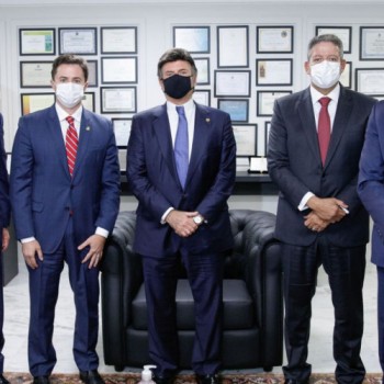 Presidente da Câmara se reúne com presidente do STF