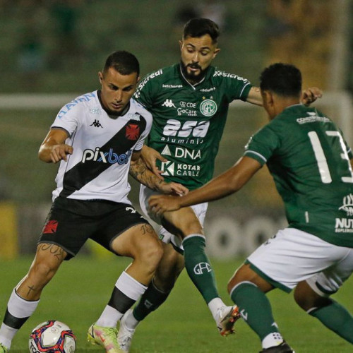Vasco desperdiça pênalti e perde para o Guarani na Série B