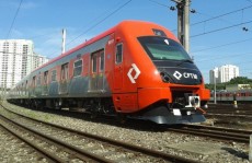 CPTM entrega novo trem que vai atender o Expresso Leste