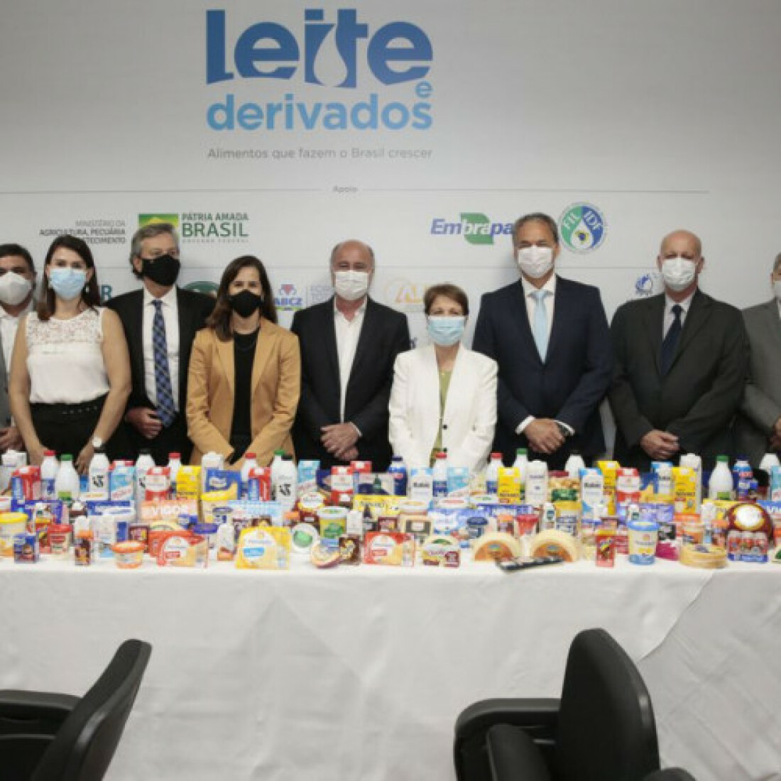 Campanha busca estimular consumo de leite e derivados no país