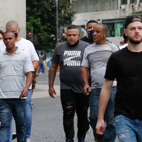 Covid-19: Brasil tem 21,8 milhões de casos e mais de 608 mil mortes