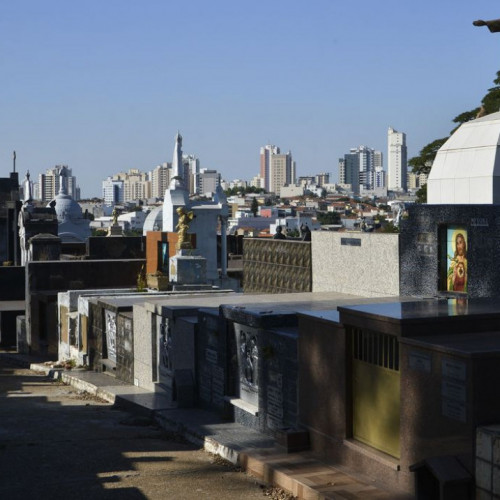Veja horários de celebrações religiosas nos cemitérios de São Paulo