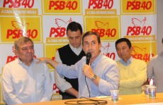 Chico Bezerra anuncia apoio a Marcus Melo e Juliano Abe