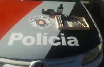 Suspeito de furto a residência é detido: