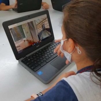 Escola municipal promove aulas de robótica espacial