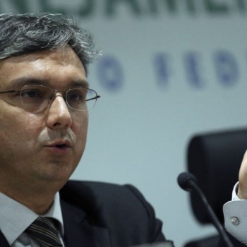 Novo secretário descarta Plano B para Auxílio Brasil de R$ 400
