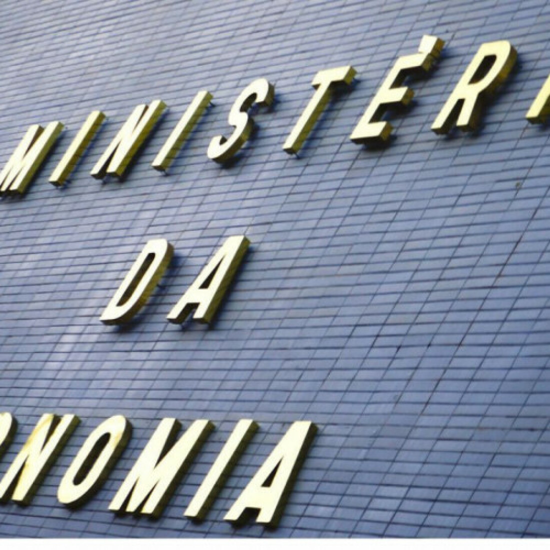 Governo publica regras para concessão de auxílio funeral