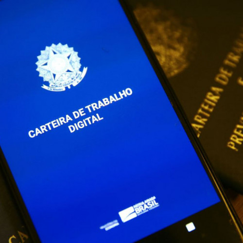 IBGE: aumenta emprego formal e informal, mas cai rendimento médio