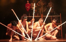 Vasques recebe hoje "Mãe Coragem"