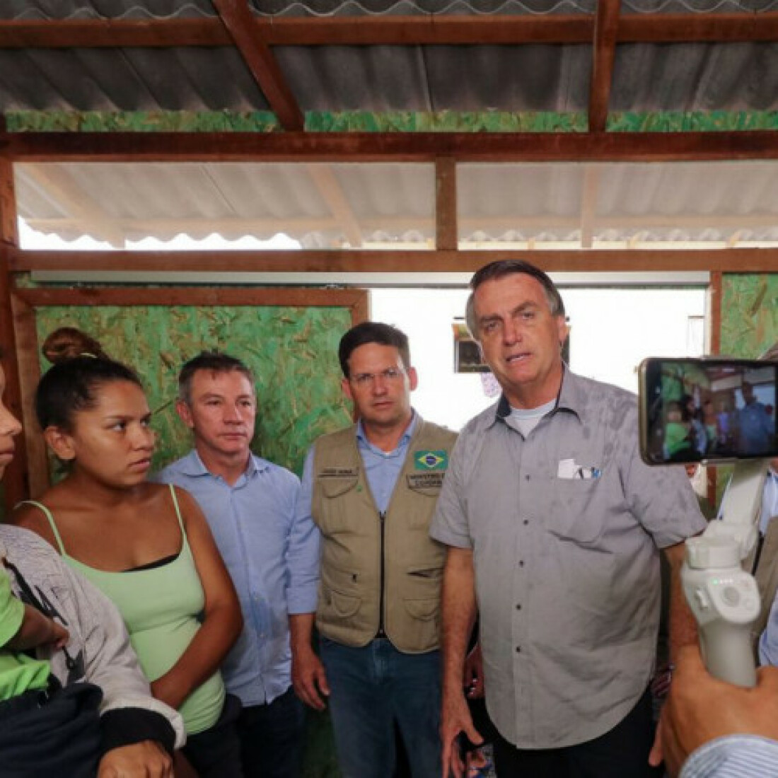 Em Roraima, presidente visita abrigo de imigrantes venezuelanos