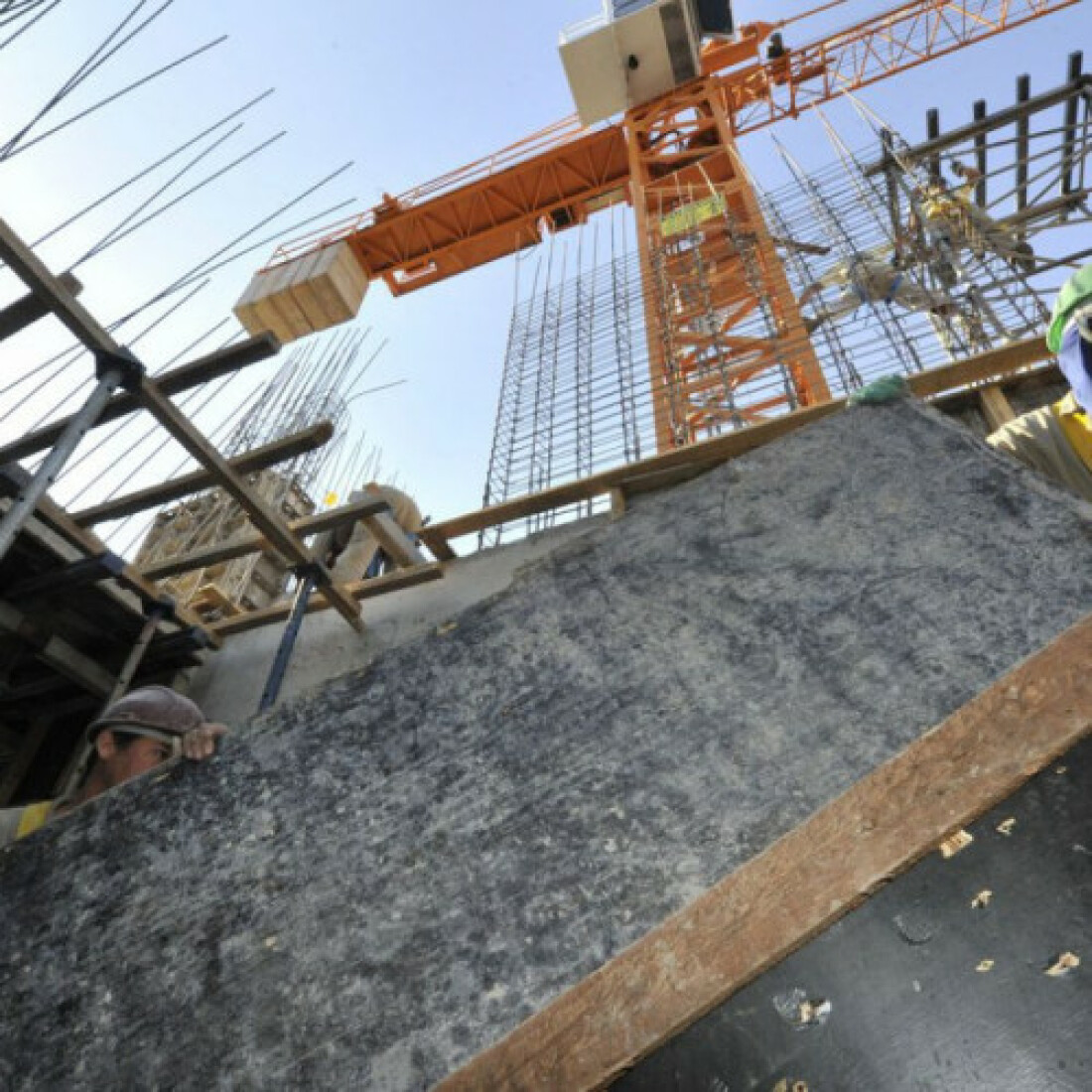 FGV: confiança da construção cai em outubro após cinco meses de alta