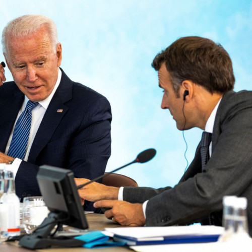 Biden e Macron discutem defesa europeia e se reunirão em Roma
