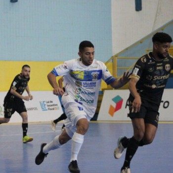São José-SP vence Marechal-PR de virada em 1º jogo das oitavas da LNF