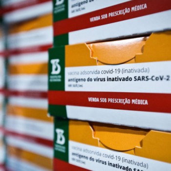 Coronavac tem intervalo reduzido para 15 dias na capital paulista