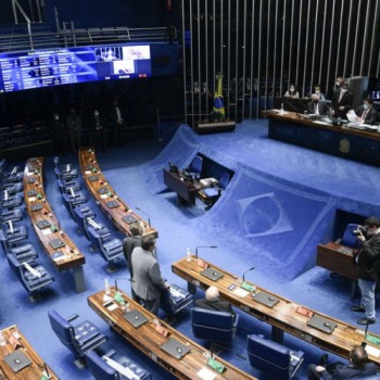 Senado inclui proteção de dados pessoais como direito fundamental